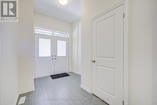 Photo - 19 Coppini Ln