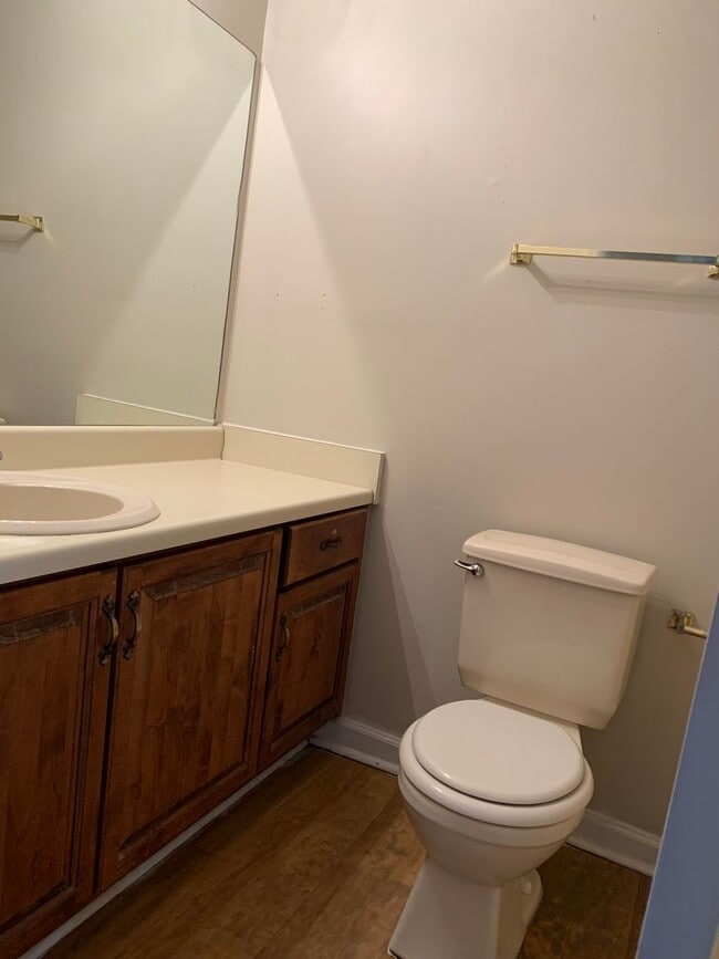 Photo - 100 4th Ave Unit A