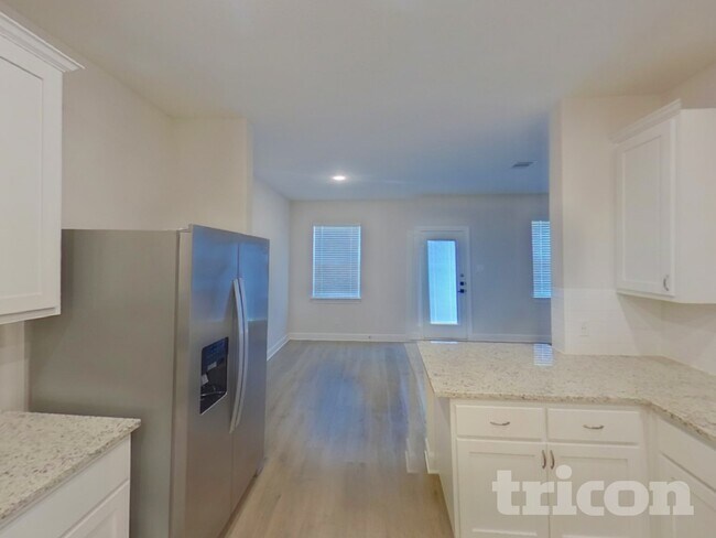 Photo - 1214 Dye Blvd