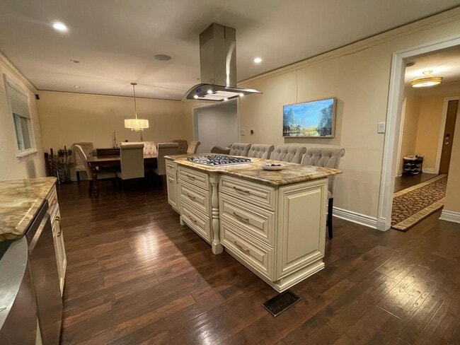 Photo - 354 Andrew Rd