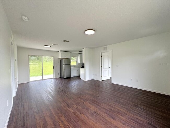 Photo - 102 Edison St