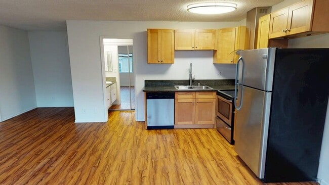 Photo - Wilshire Regency Apts.