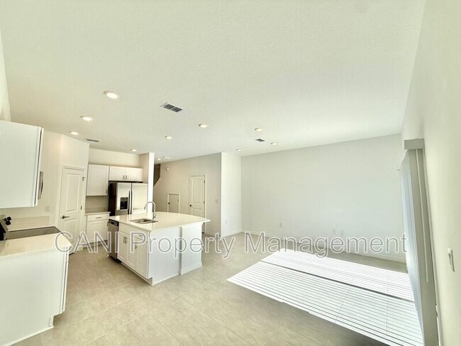 Photo - 212 Riverfront Wy