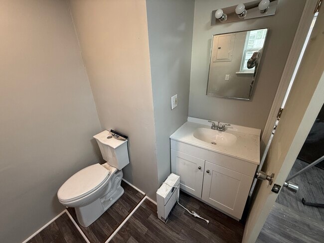 Photo - 1153 Cherry St