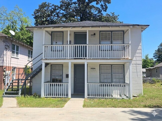 Photo - 3706 Montgomery St