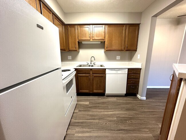 Fox Hill Apartments