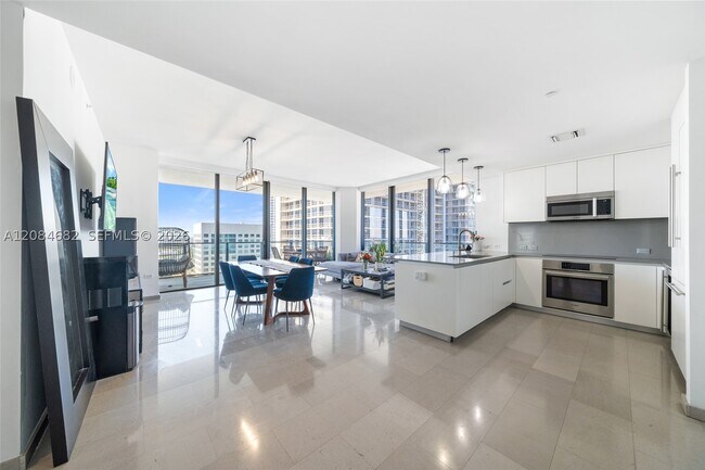 Photo - 88 SW 7th St Unit 2312