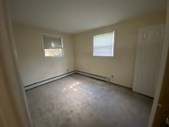 17 Glenwood Ave