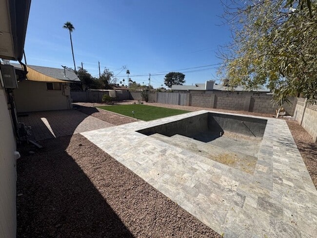 Photo - AMAZING ASU HOUSE IN GREAT STUDENT AREA