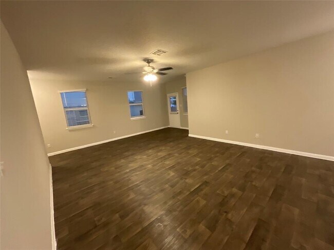 Photo - 142 Jubilee Dr