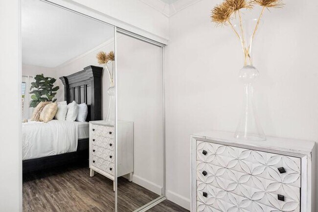 Photo - The Molino Apartments