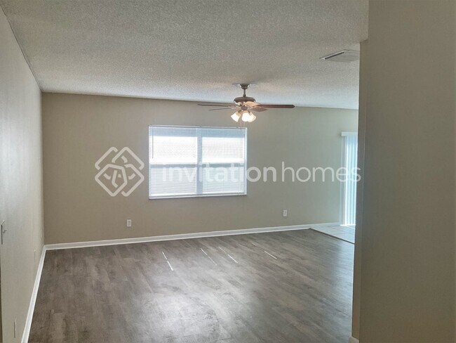 Photo - 234 Regal Park Dr