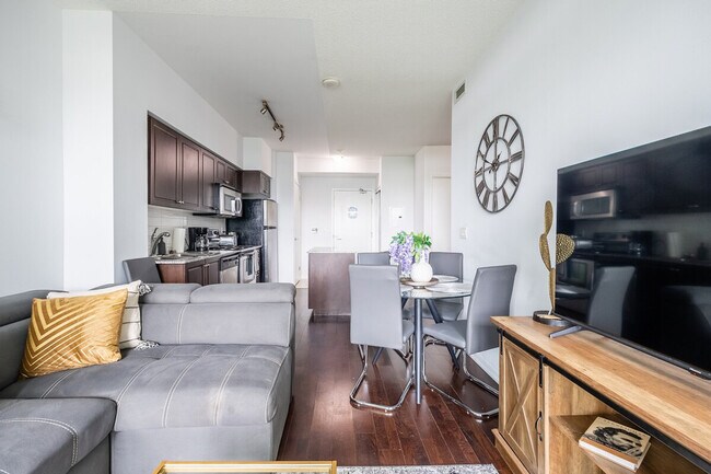 Photo - 7424 Lake Shore Blvd W Unit ID1345829P