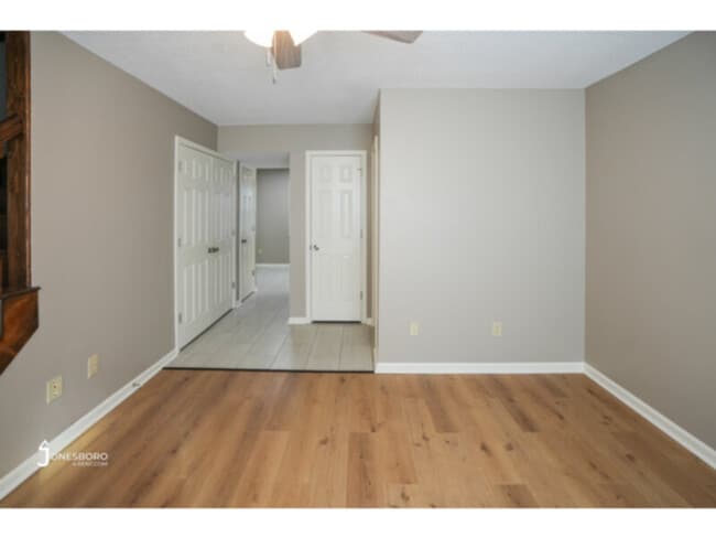 Photo - Lakewood Crossing Townhouses: Included Water/Sewer - Remodeled