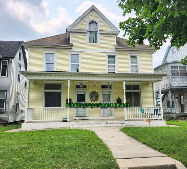 1114/1116 Columbia Ave - 1114/1116 Columbia Ave Apartment Unit 1116