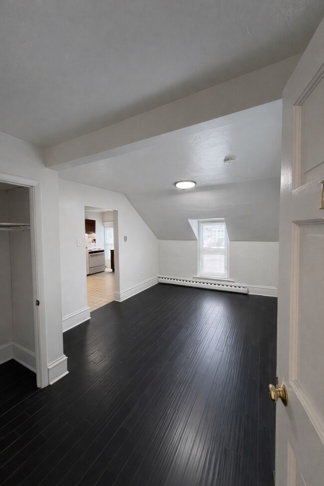 Photo - 14 S Roland St