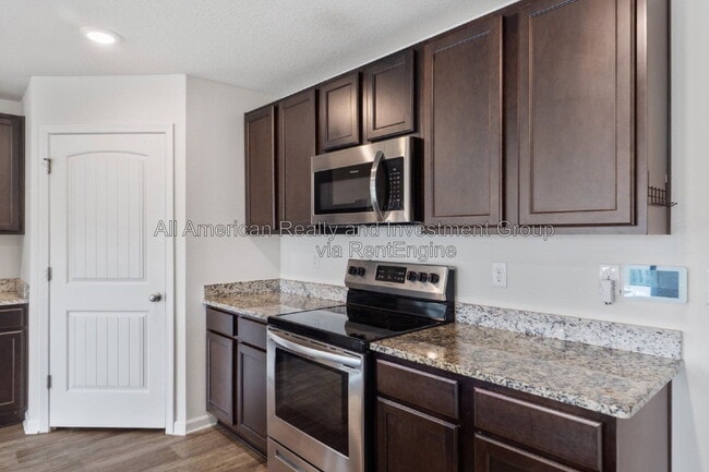 Photo - 921 Merganser Way