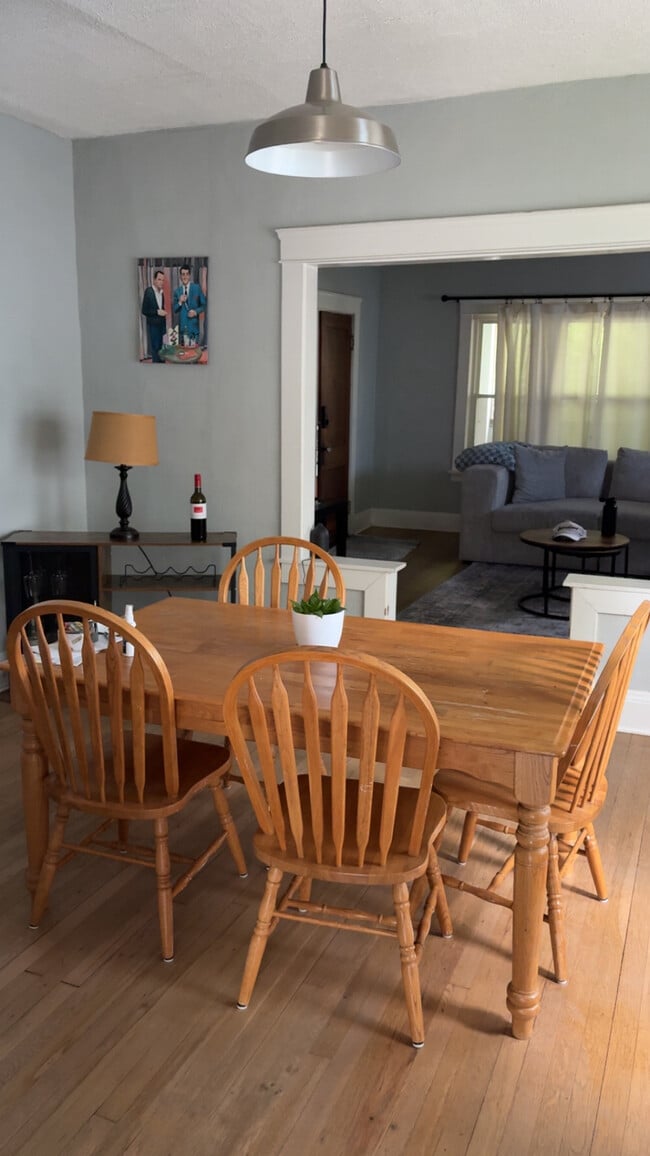 Photo - 1355 Beach Ave