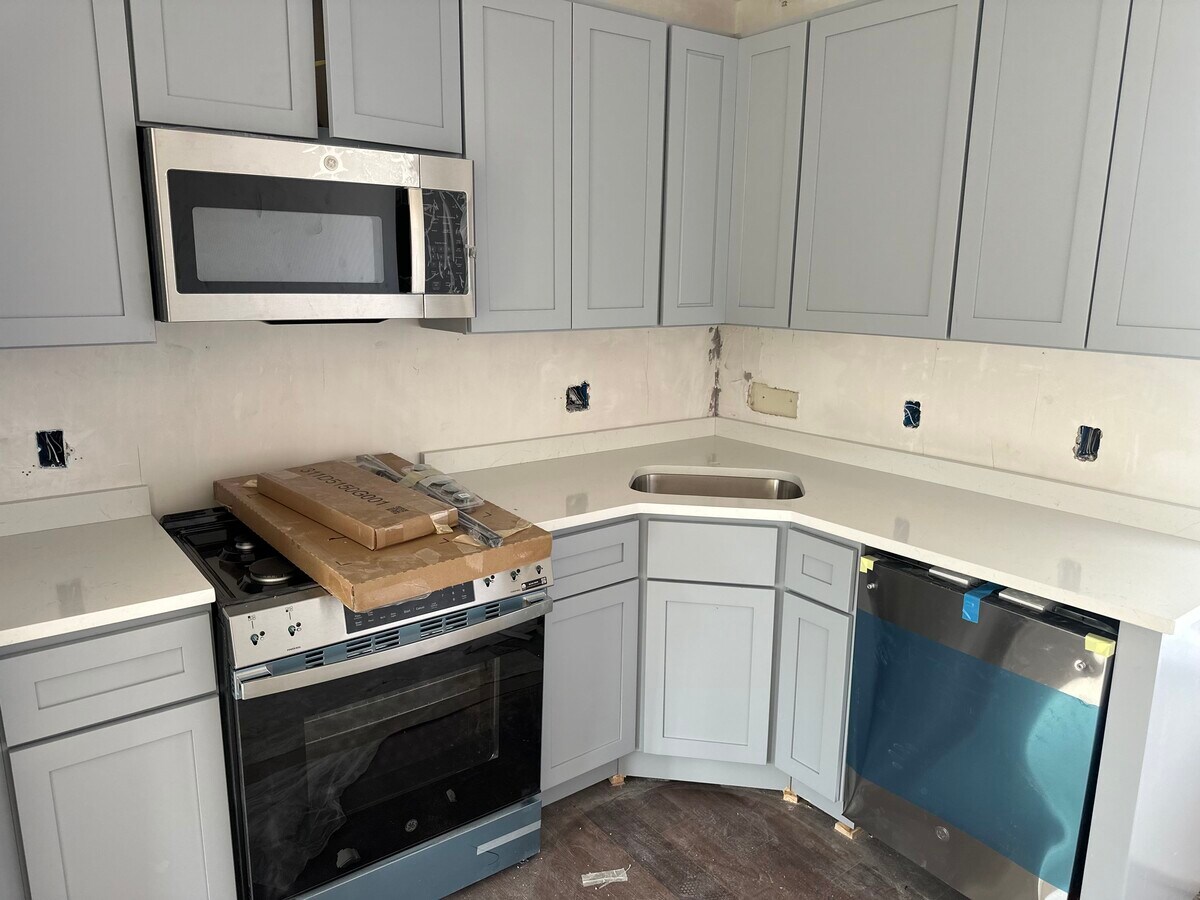 Photo - 12 Hunting St