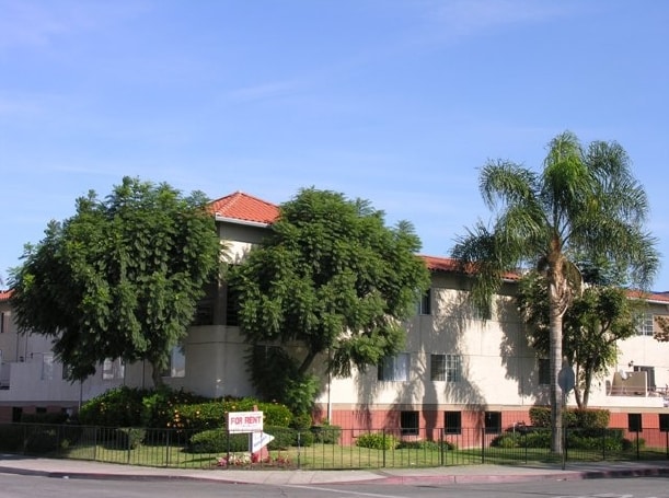 Emerald Terrace Apartments