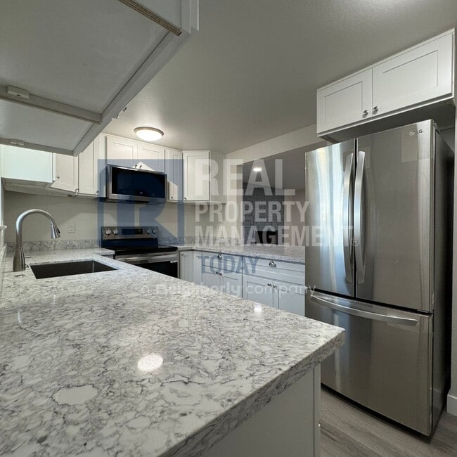 Photo - Newly Remodeled Duplex In Tacoma!