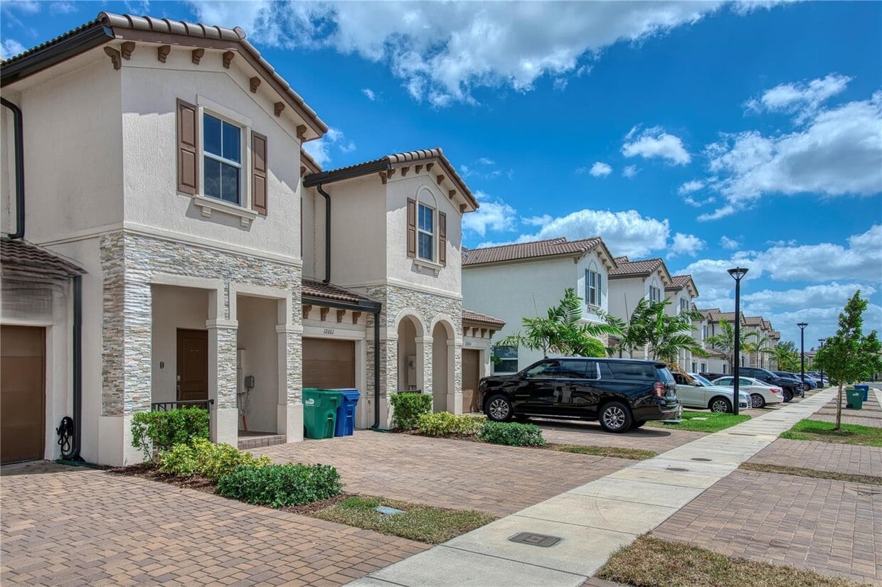 Photo - 12661 NW 23rd Pl (North Miami, FL)