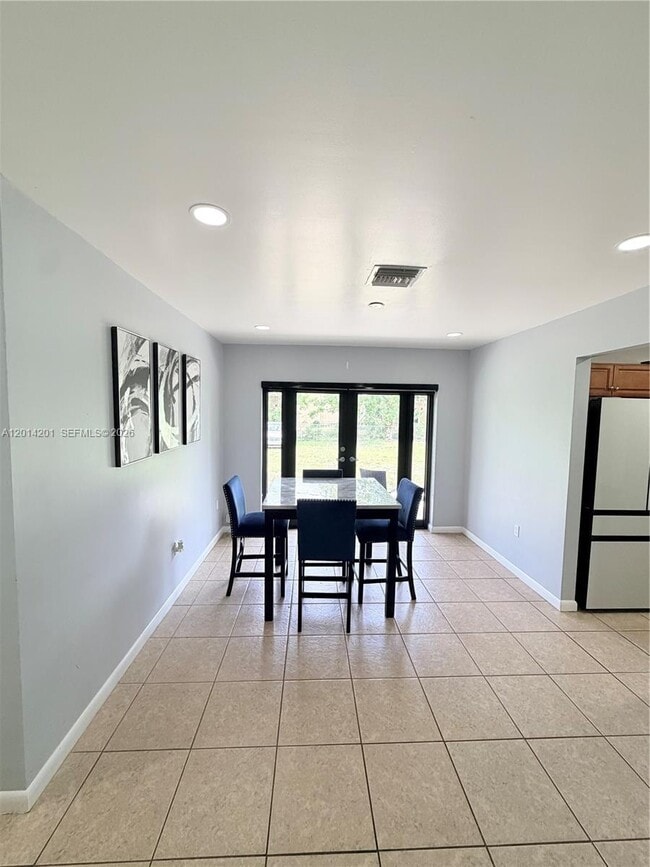 1410 NW 199th St