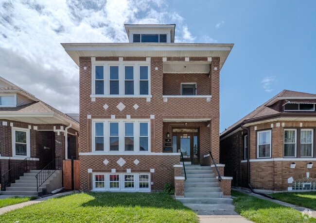 Building Photo - 7236 S Fairfield Ave Rental