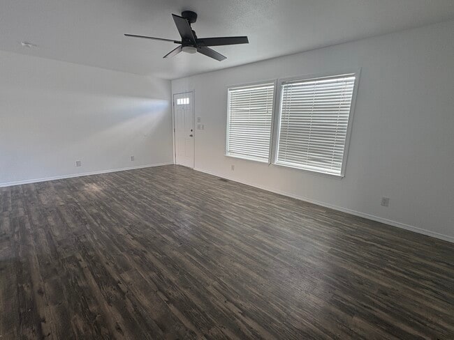 Photo - 10685 Spur St