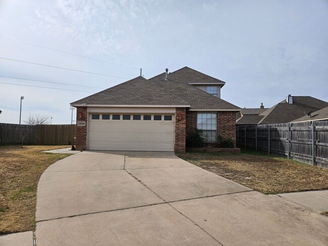 Building Photo - (4)Bed/(3)Bath in Moore w/ Shelter! Available NOW! Over 1700sqft!