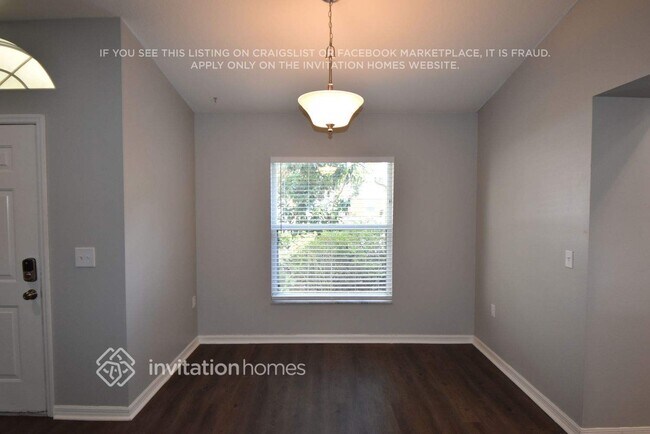 Photo - 10623 Foxcrest Way