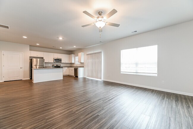 Photo - 241 Clydesdale Cir