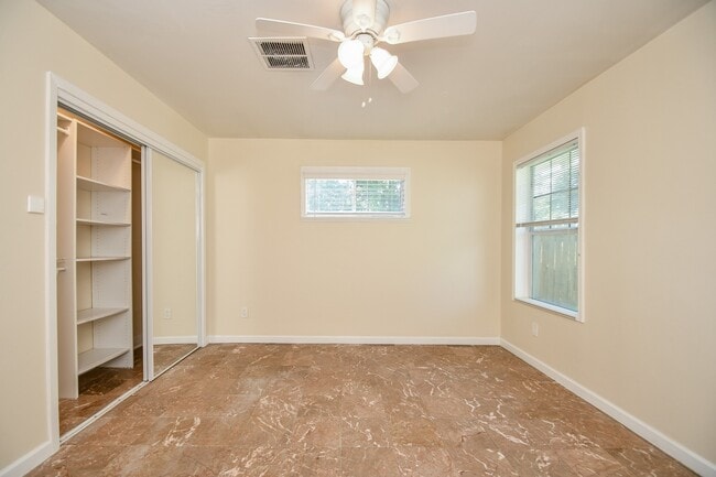 Building Photo - 4113 Edison St Rental
