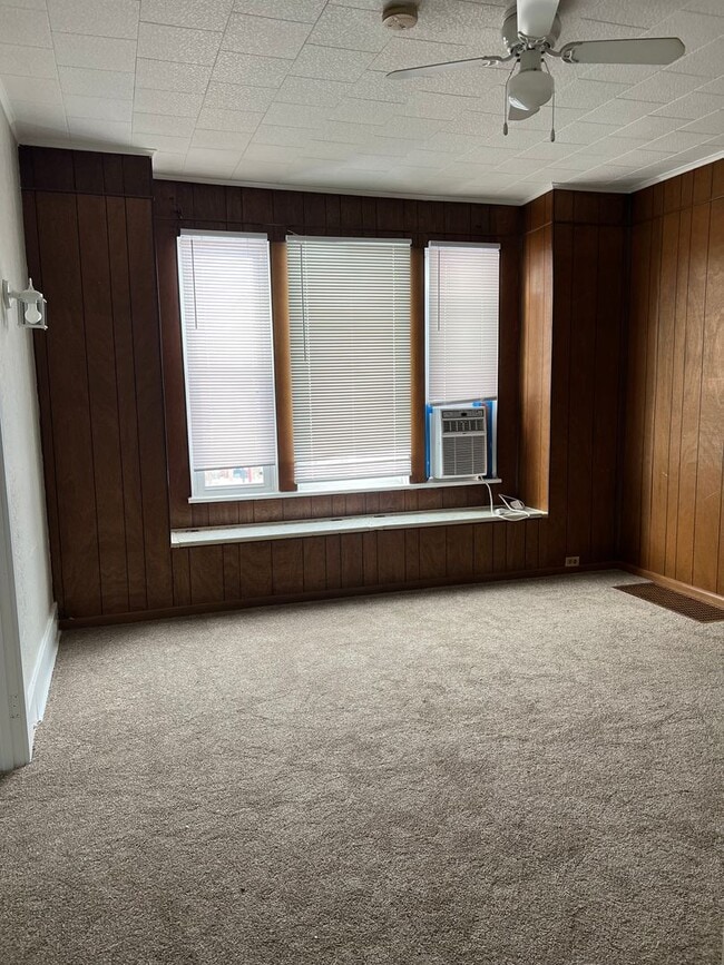 Photo - 705 Short St Unit 1