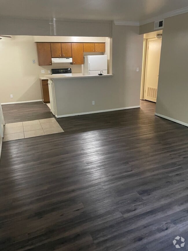 Building Photo - 5923 E 33rd Ct Unit 5923 Rental