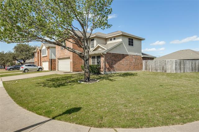 Photo - 404 Oxford Dr