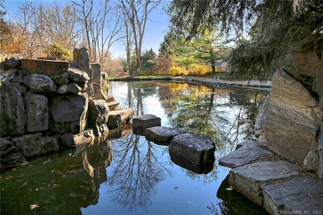 Photo - 8 Peabody Ln