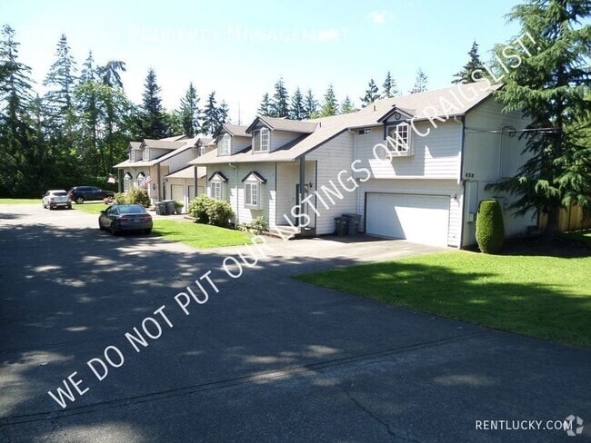 Building Photo - 620 10th St SE Unit A Rental