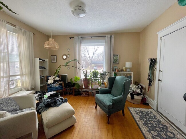 Photo - 601 NE Main St Unit 1