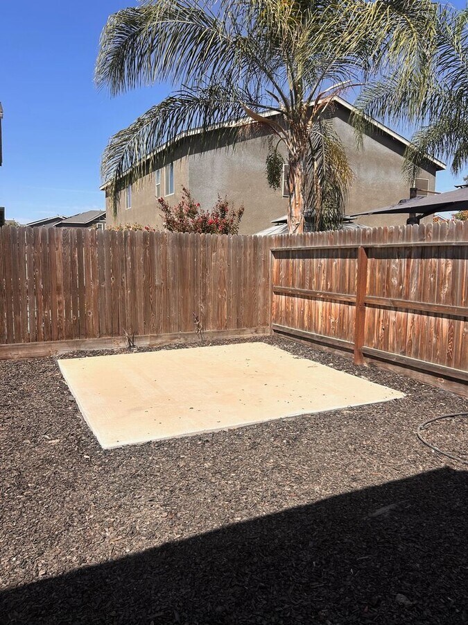 Photo - Nice home for rent in Visalia