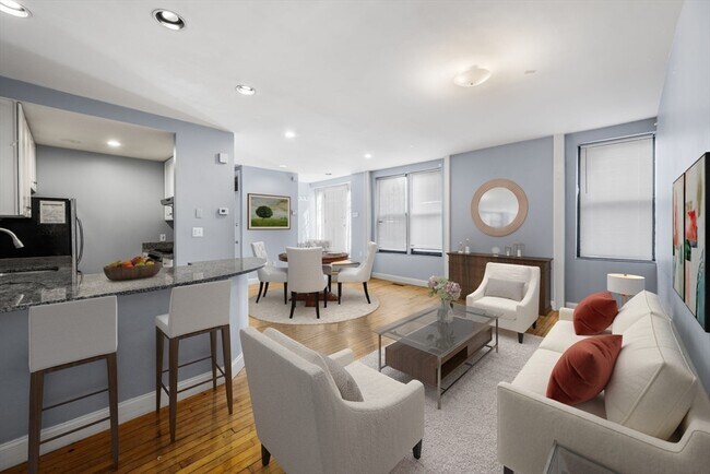 Building Photo - 330 1/2 E St Unit 1 Rental