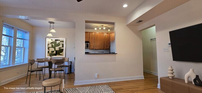 Photo - 6812 N Wayne Ave Unit 2B