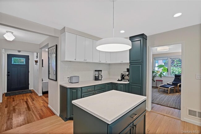 Photo - 97 Hanson Ln