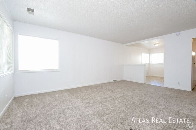 Building Photo - 916 Osceola St Rental