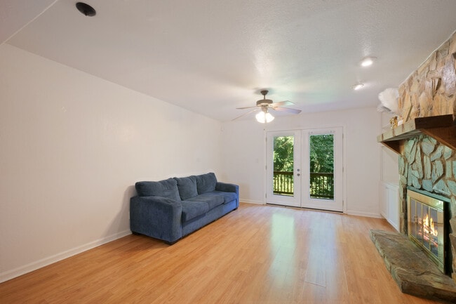Photo - 2507 Hidden Cove Ct