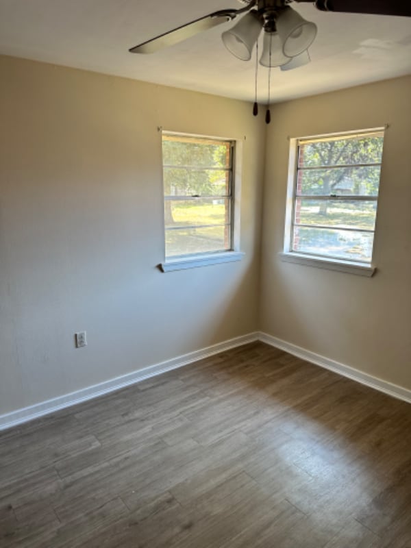 Photo - 103 E Scott St
