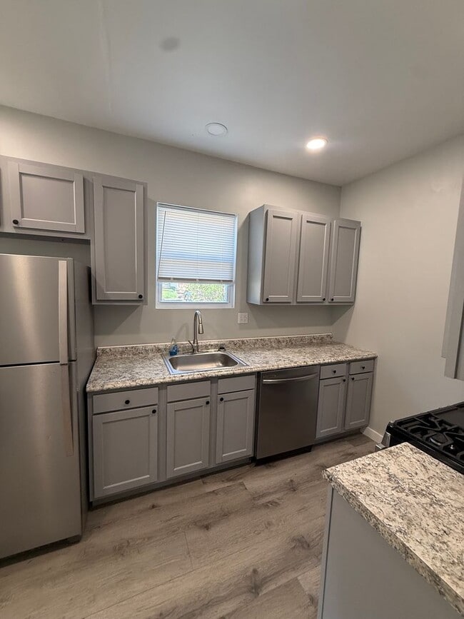 Photo - 519 Roup St Unit 1st Floor