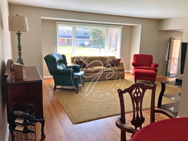 Photo - Beautiful 4-Bedroom Home in Lincoln Wood –...