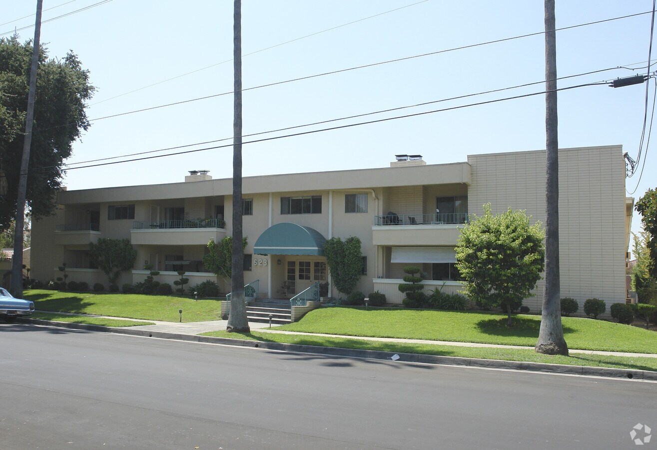 Photo - 623 N Monterey St