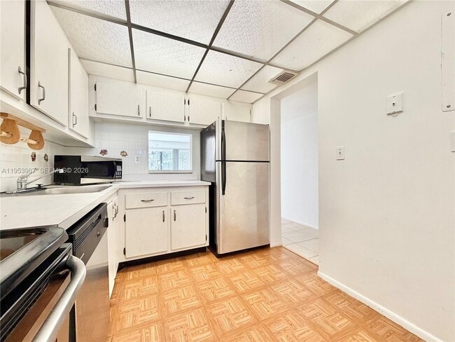 Photo - 8000 Fairview Dr Unidad 203